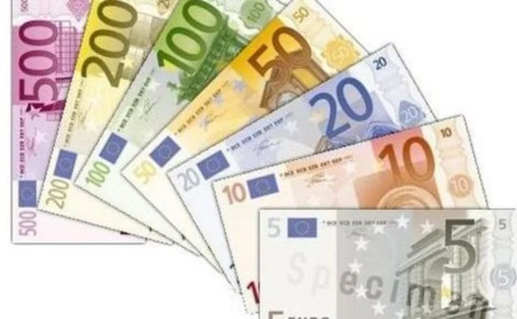 euro-banknotes