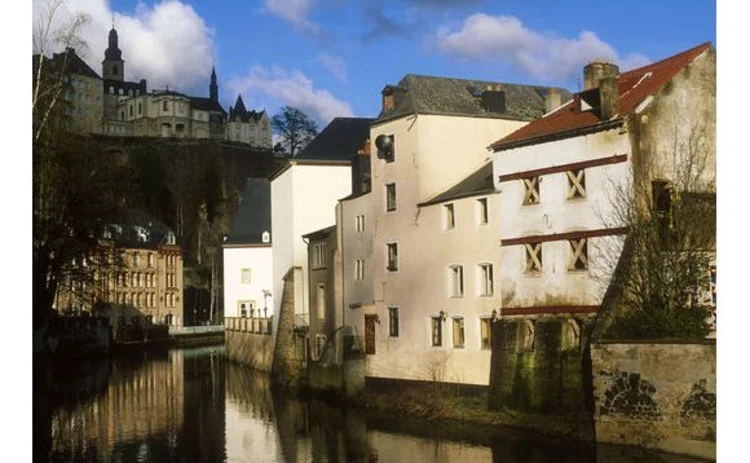 luxembourg-village-old-buildings-by-river-water
