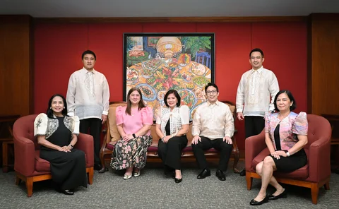 Central Bank of the Philippines team