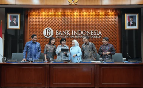 Members of the Bank Indonesia board.