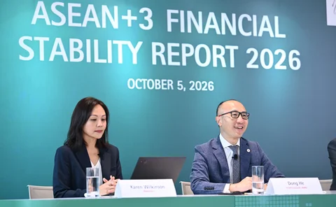 Amro chief economist Dong He
