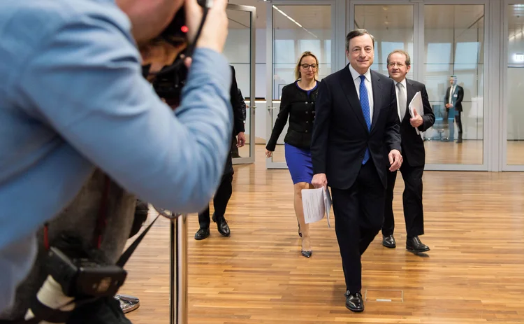 Christine Graeff, Mario Draghi and Vítor Constâncio
