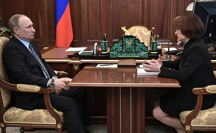 Vladimir Putin and Elvira Nabiullina meet at the Kremlin