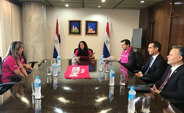 Alejandra Belén meets with cb board