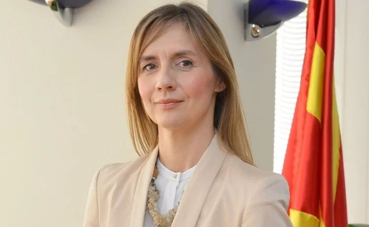 Anita Bezhoska