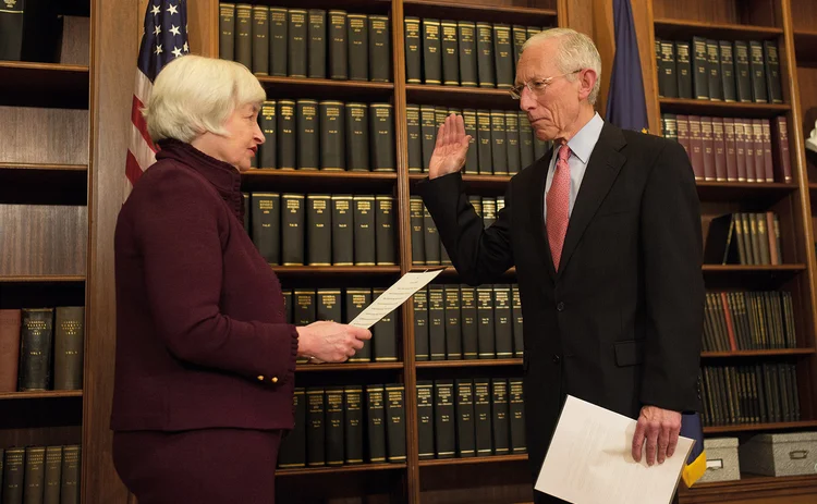 Janet Yellen swears in Stanley Fischer to Fed Board of Governors, 2014