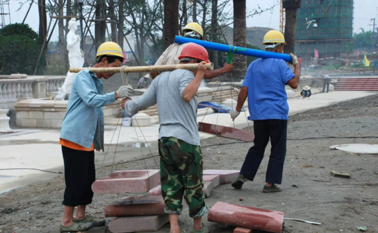 infrastructure-real-estate-workers-construction-china